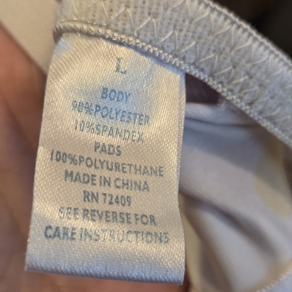 BODY by Victoria's Secret white w/multi colored heart ❤️ 💙 💜 teddy szL - Picture 6 of 6